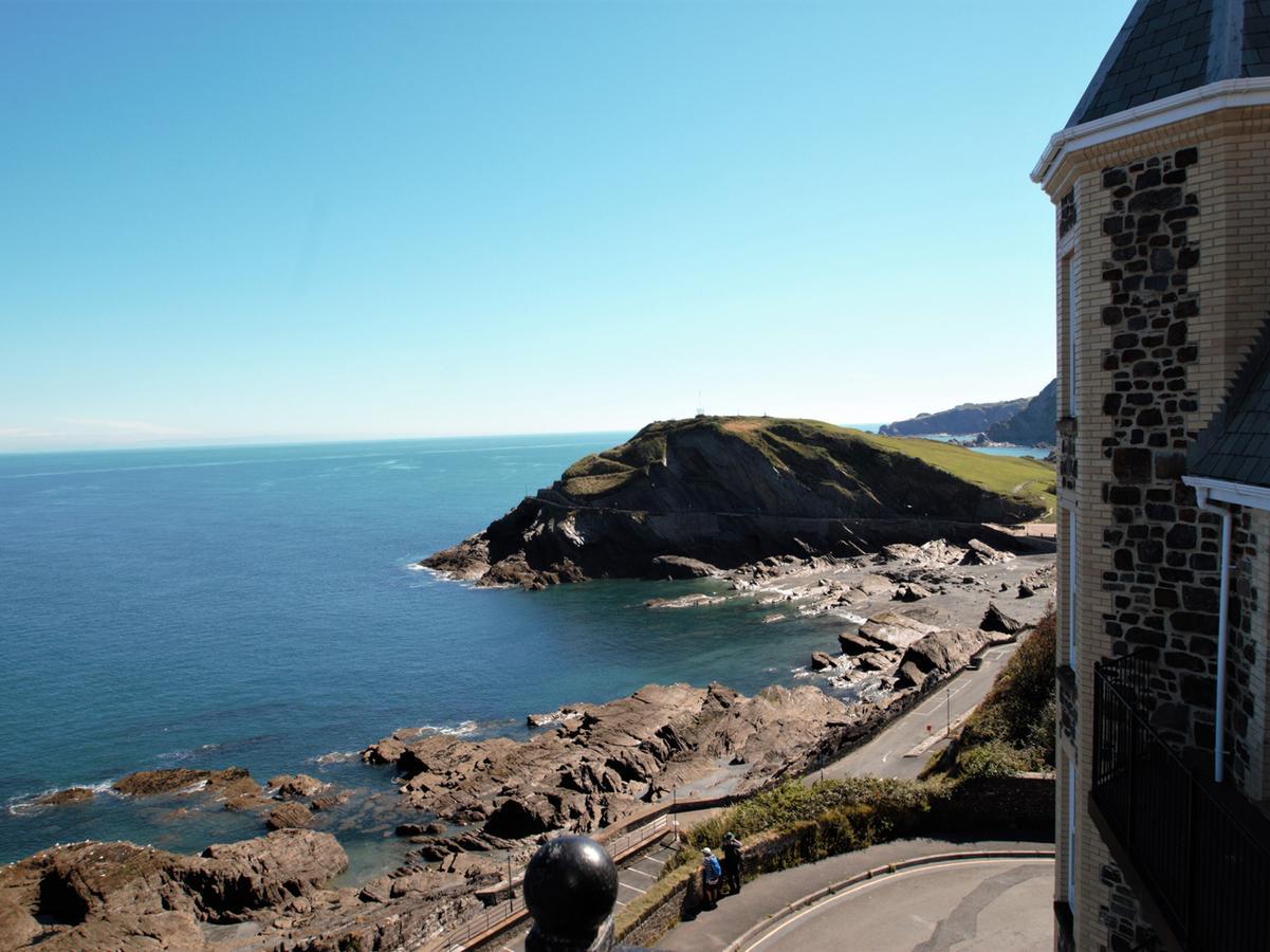 Ocean Breeze Villa Ilfracombe Bagian luar foto
