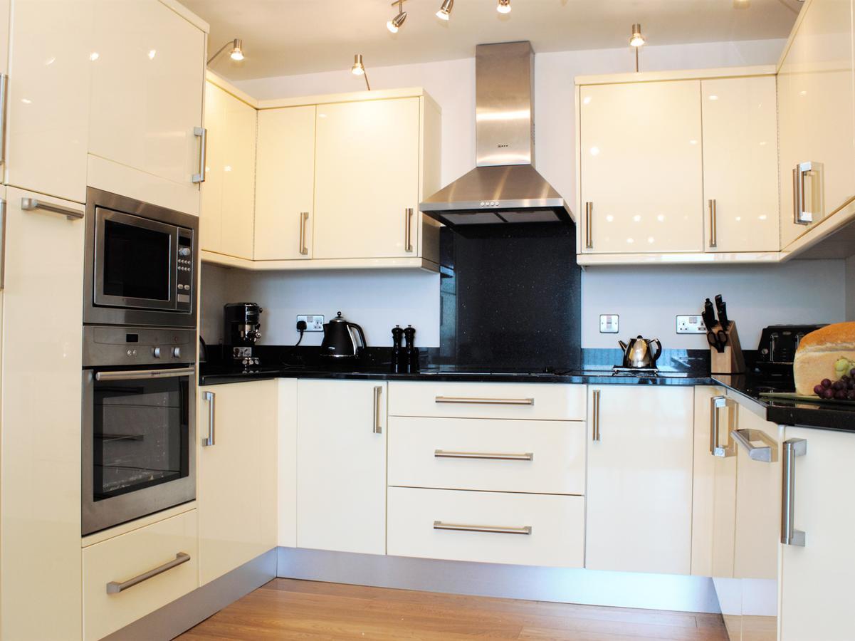 Ocean Breeze Villa Ilfracombe Bagian luar foto